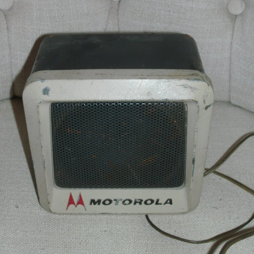 Vintage TSN6000A-1 Motorola Heavy Metal External Radio Speaker Adam 12 Parts